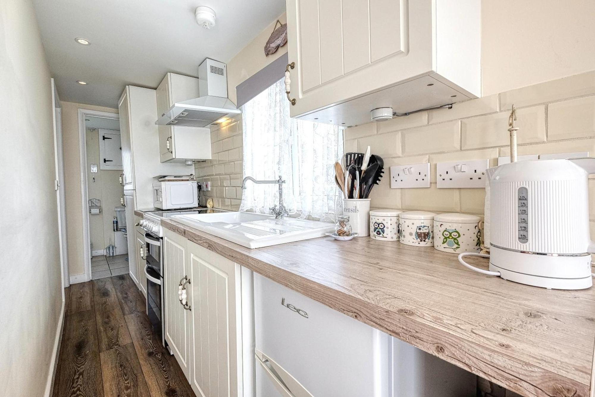 Two Hoots Chalet مونديسلي المظهر الخارجي الصورة