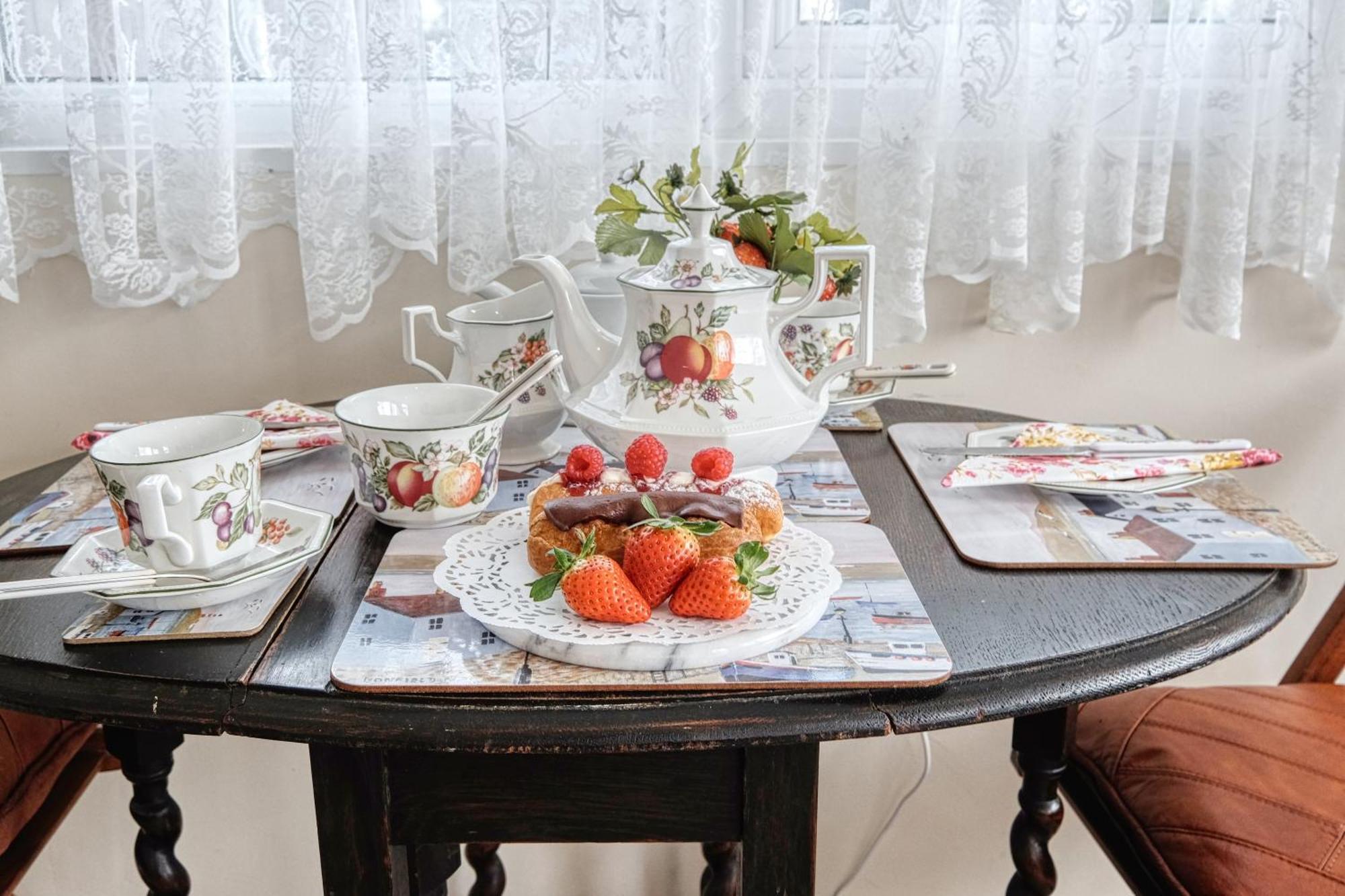 Two Hoots Chalet مونديسلي المظهر الخارجي الصورة
